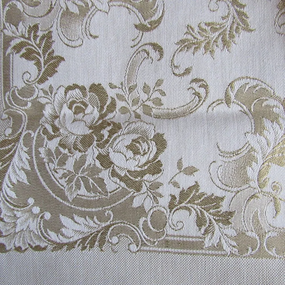 Set of 8 Gold Tone Napkins 17